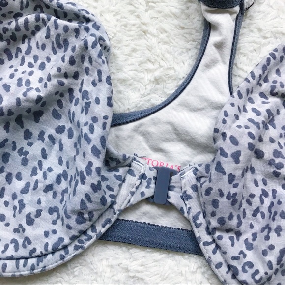 Victoria’s Secret Gray Cheetah Front Clasp Bra - Picture 2 of 7